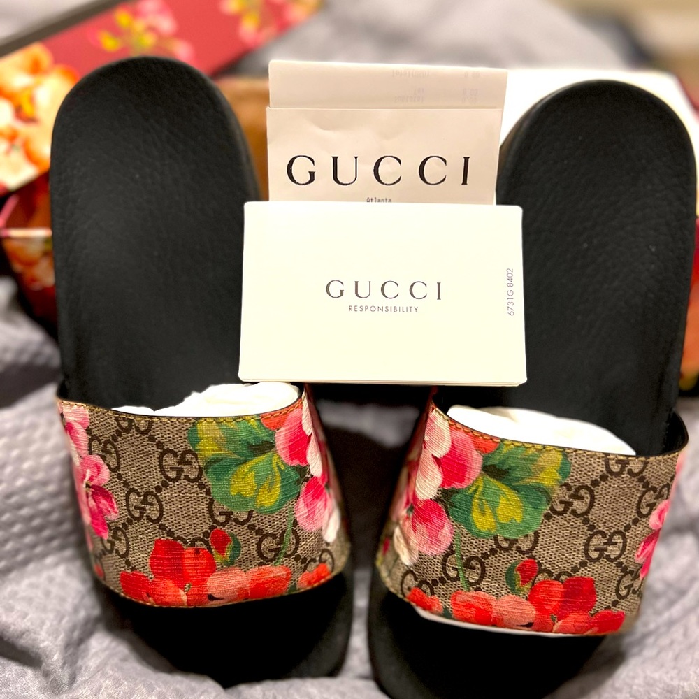 FLORAL GUCCI SLIDES